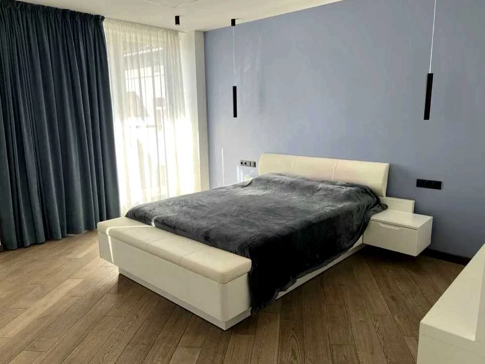 Apartment. Lviv, Pekarska Street
