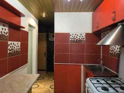 Продам 2-х комнатную квартиру на Бочарова.Котовского. Хоз