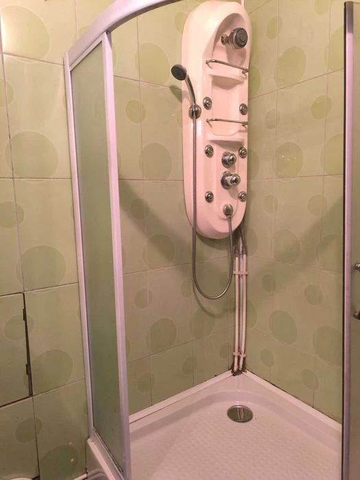 Продам 2-х комнатную квартиру на Бочарова.Котовского. Хоз