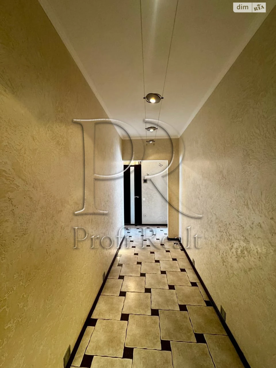 Apartment for Sale: Póznyak