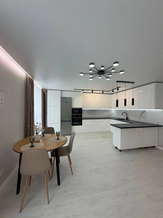 Apartment with renovation, Zaliznychny district, Rudnenskaya