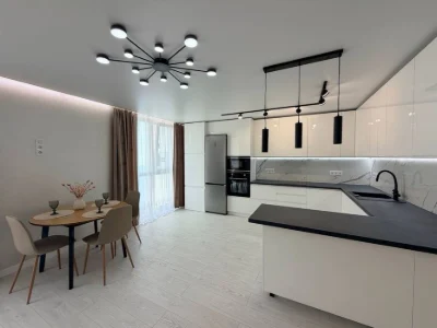 Apartment with renovation, Zaliznychny district, Rudnenskaya