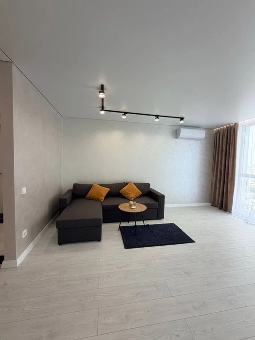 Apartment with renovation, Zaliznychny district, Rudnenskaya