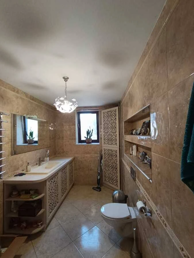 Продам 5-к будинок Київ, Дарницький, Центральна вул.