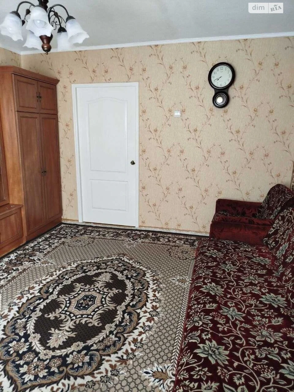 Sale of a House Section in Chechelsky