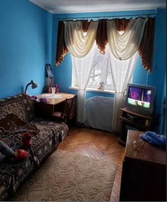 For Sale: 3-Bedroom Apartment in the Ukraine Mall Area.