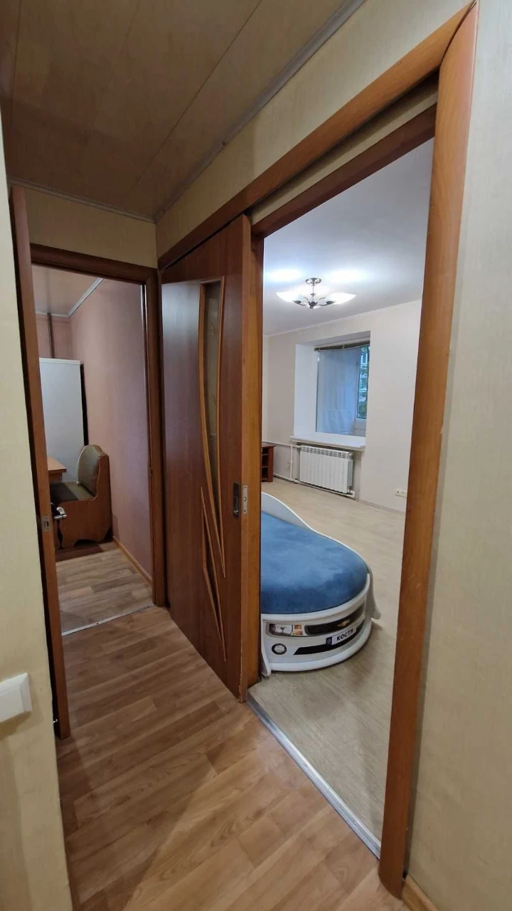 Продам 1кв Павлове Поле м.Бот.сад 7хв пішки вул.О.Яроша 47 є