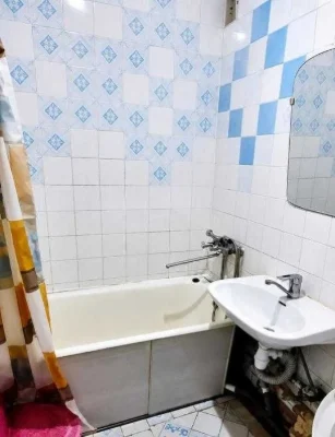 Selling neat 1-bedroom apartment on New Homes, in the area of Heroes Avenue