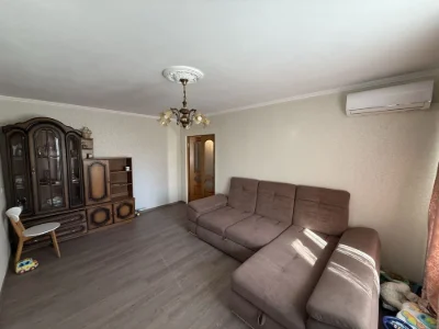 Three-bedroom apartment at 11 Pozdovzhna/G.Sveridova. 4/5