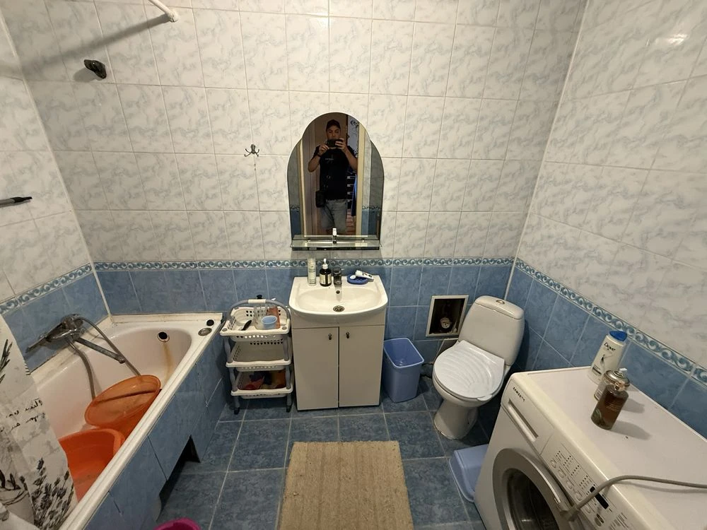 Three-bedroom apartment at 11 Pozdovzhna/G.Sveridova. 4/5