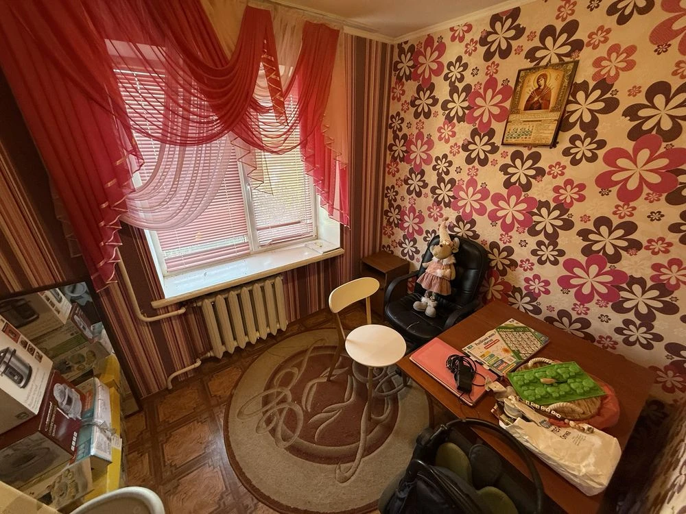 Three-bedroom apartment at 11 Pozdovzhna/G.Sveridova. 4/5