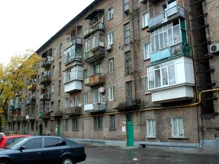 Apartment. Kyiv, Berezaysky Prospect.
