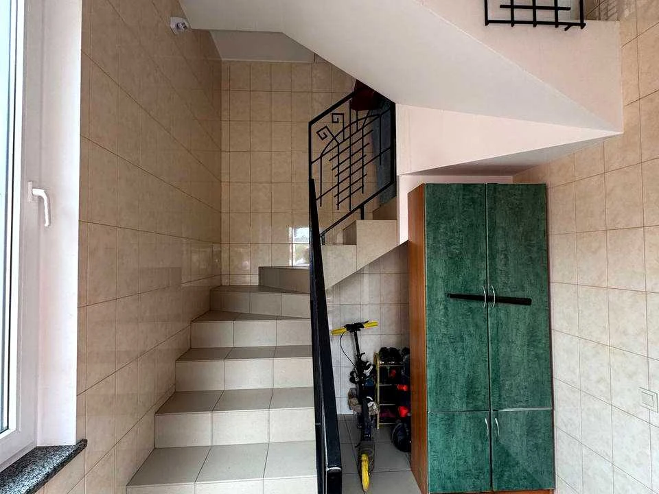 Apartment. 44th Line, Street