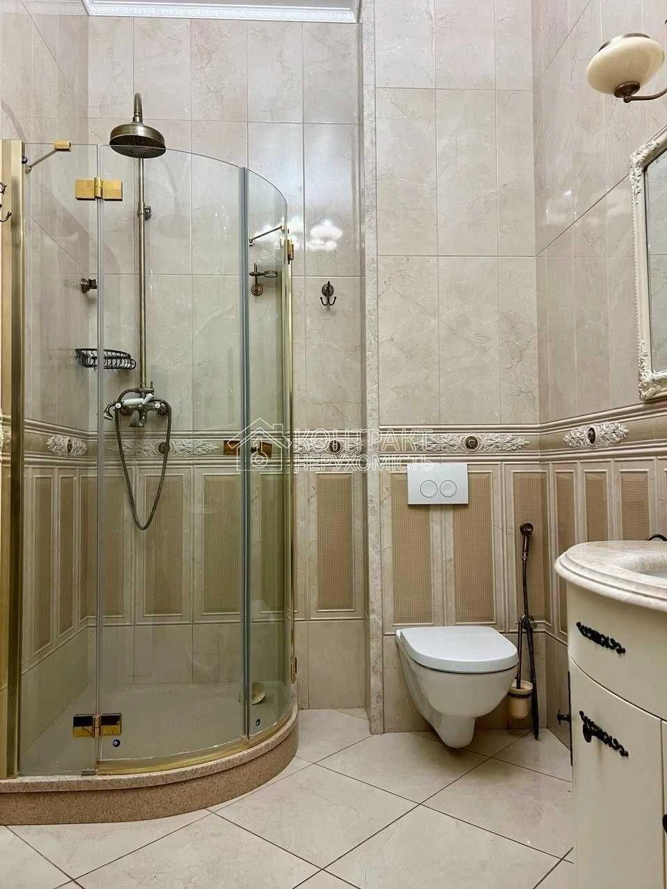 Продажа дома Салтовка котедж 307 м2, з бомбосховищем, м. Сту