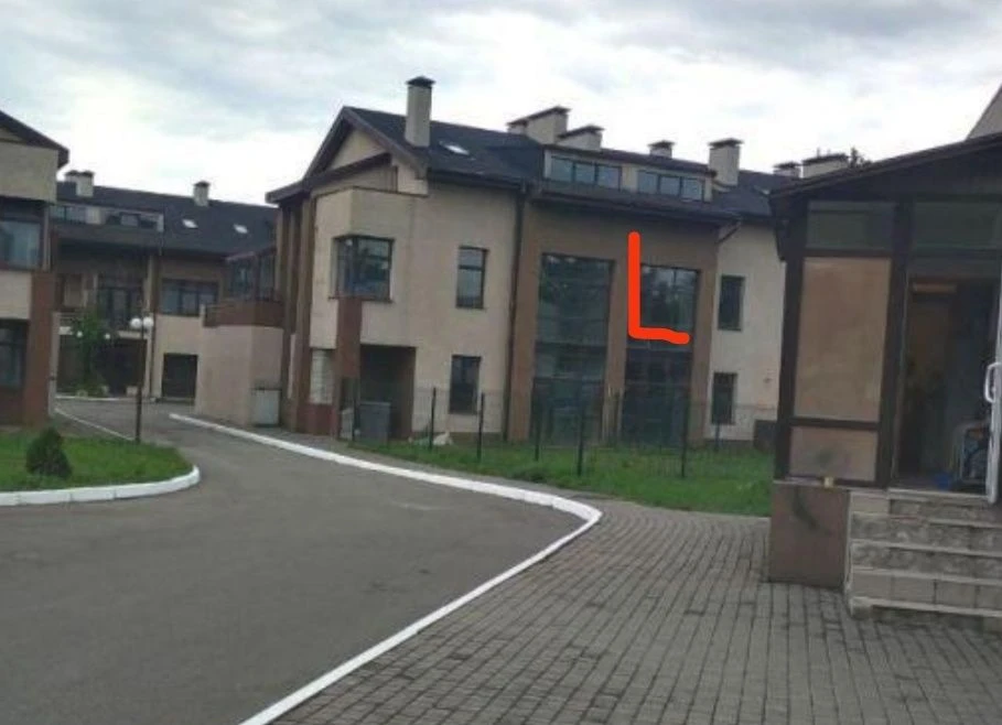 Двох рівнева   кВ.  в Такнхаусе  на Холодній горі.