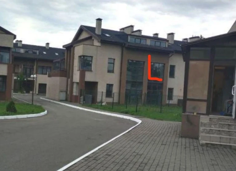 Двох рівнева   кВ.  в Такнхаусе  на Холодній горі.