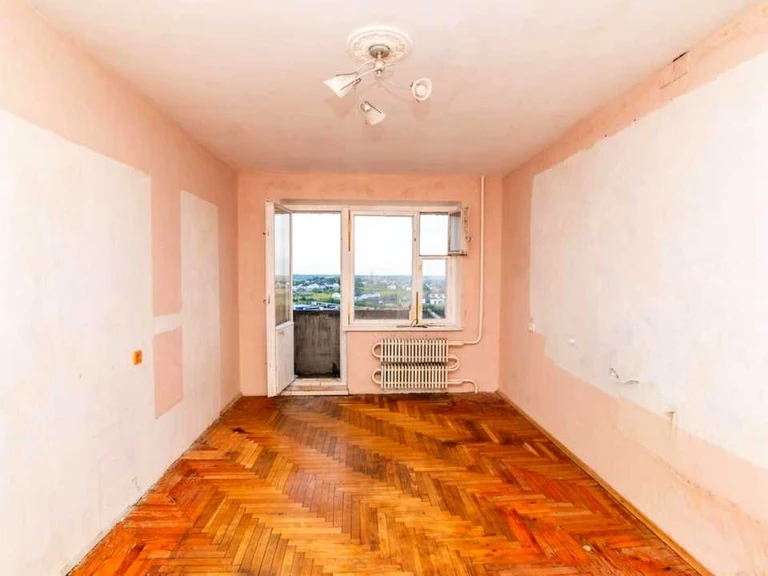 Apartment. Mlynivska Street, Rivne