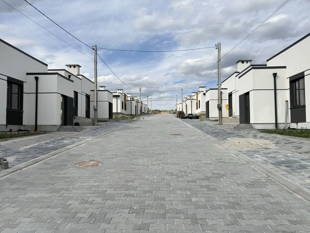 Таунхауси в Рівному | 88–98 м² | Власний двір | Від 73 000 $
