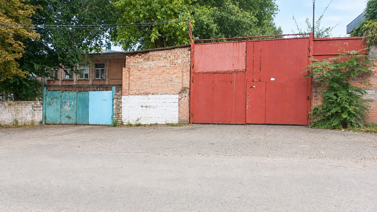 Продажа СТО с большой участком