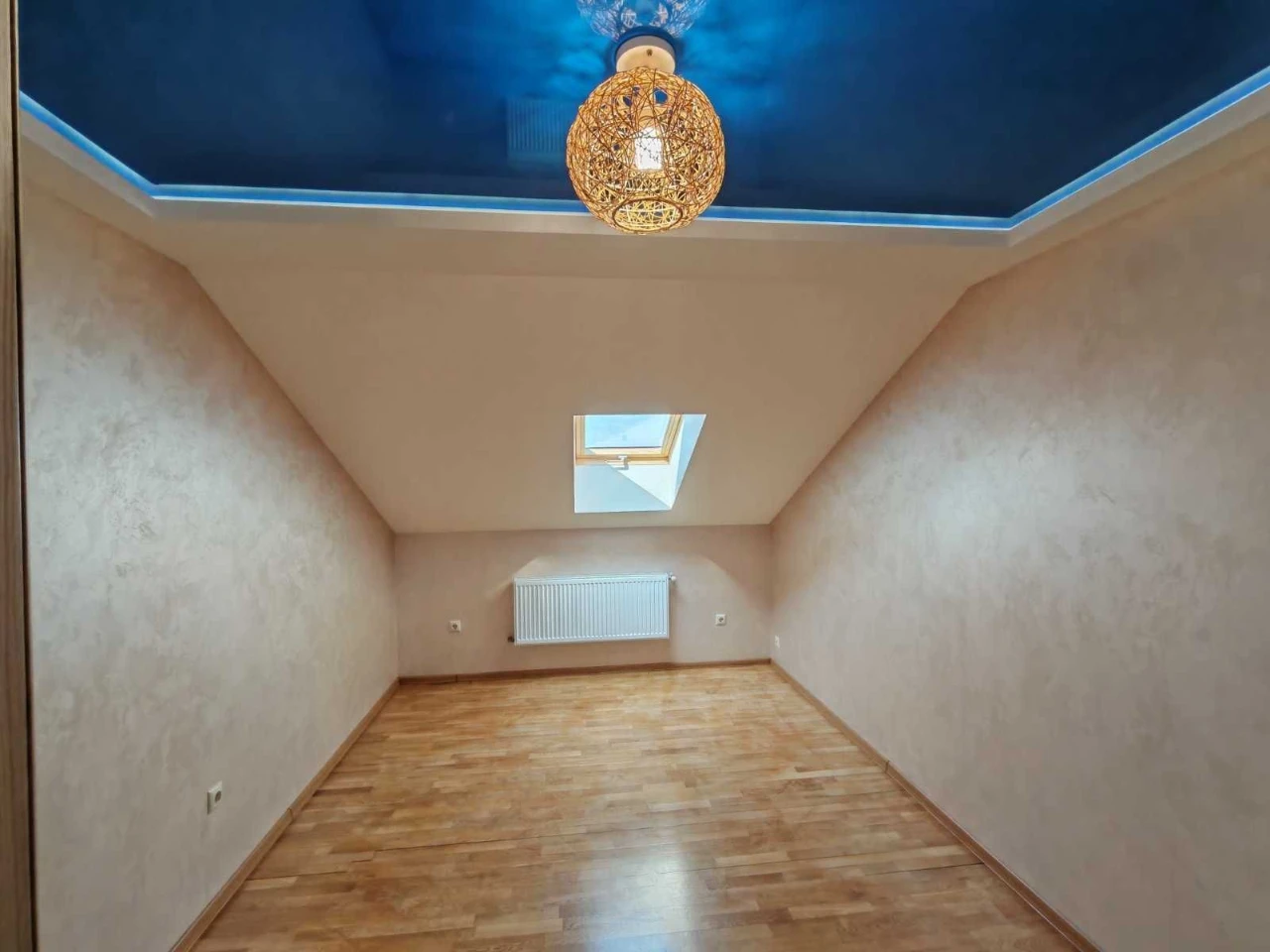 For sale, two-level apartment in Tiahilov (3725)