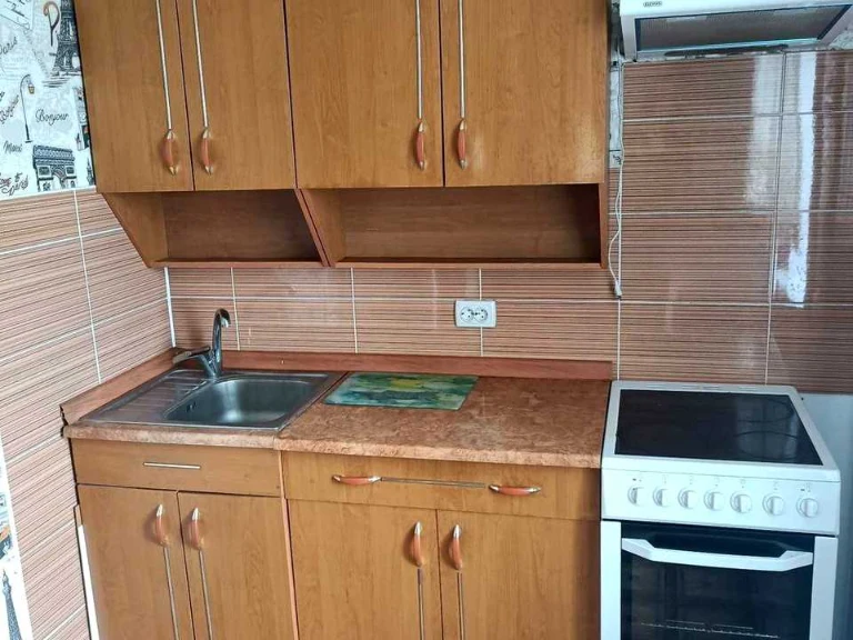 Apartment. Hmelnitsky, Pribuzky Prospect.