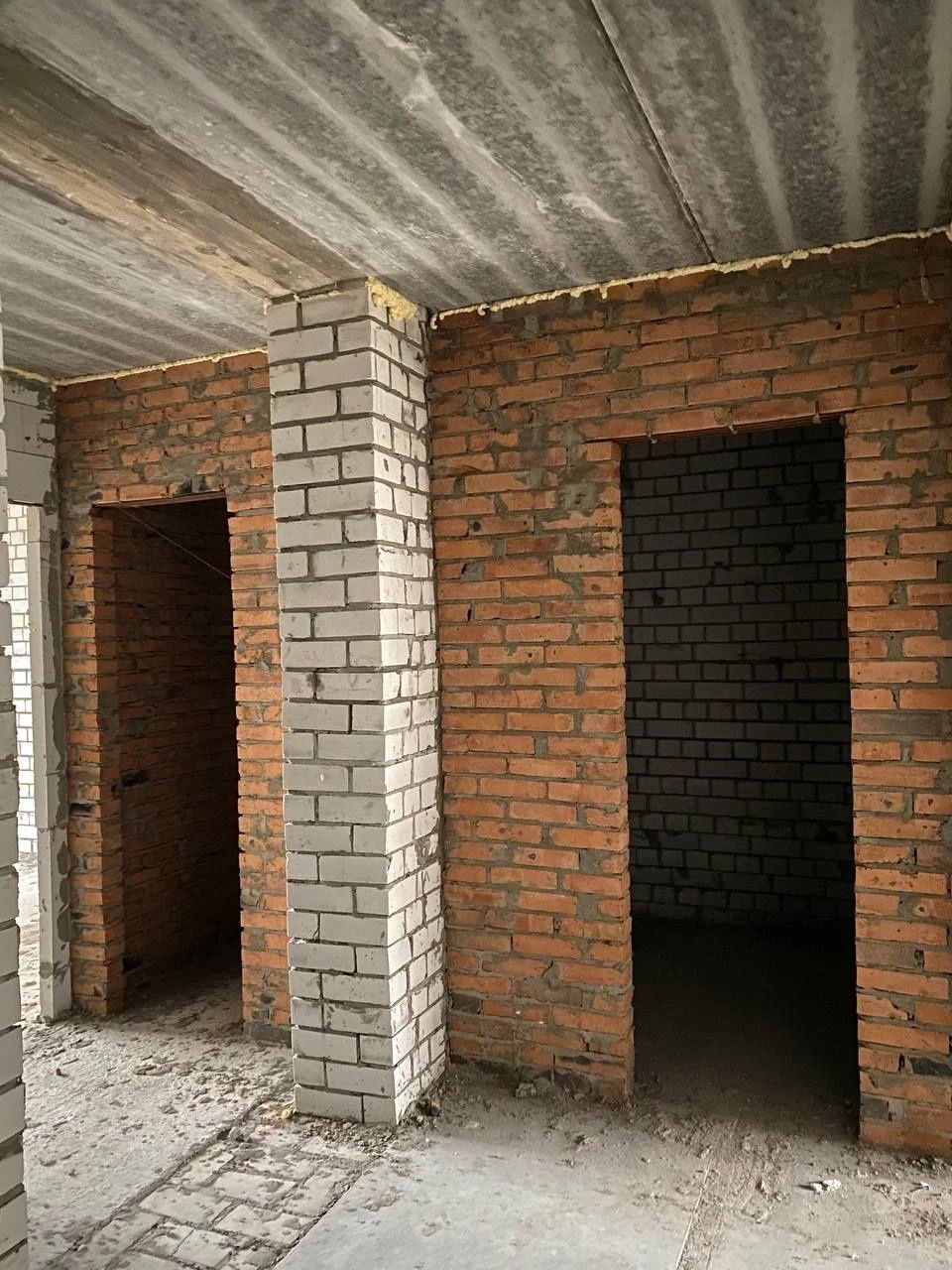Spacious 2-bedroom apartment for sale in the Gvardyiske residential complex