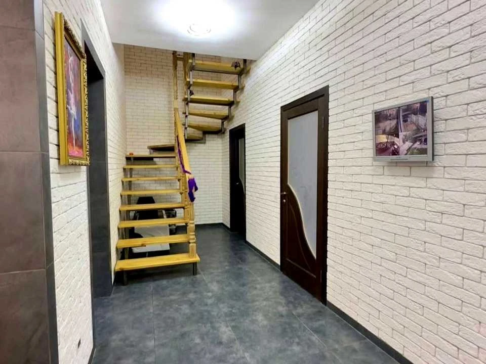 Будинок. Рівне, Веремчука вул.