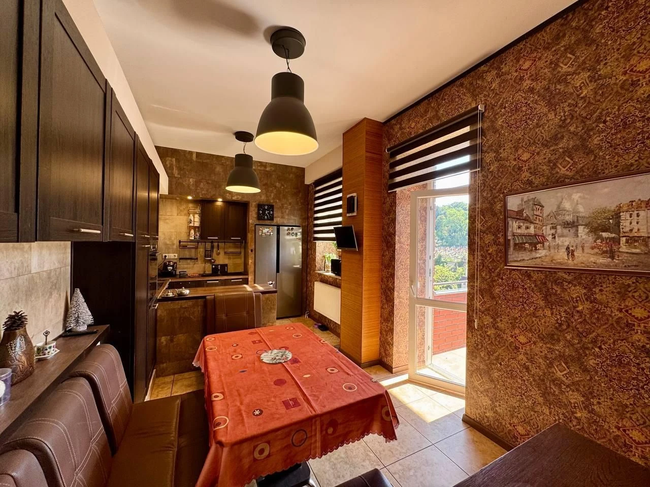 Sale of a 4-room apartment in a new building, city center, individual heating