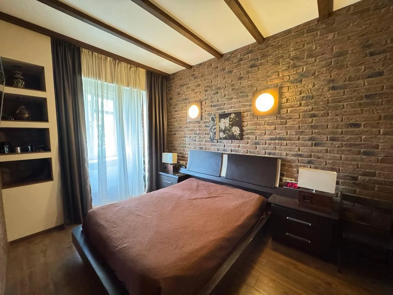 Sale of a 4-room apartment in a new building, city center, individual heating