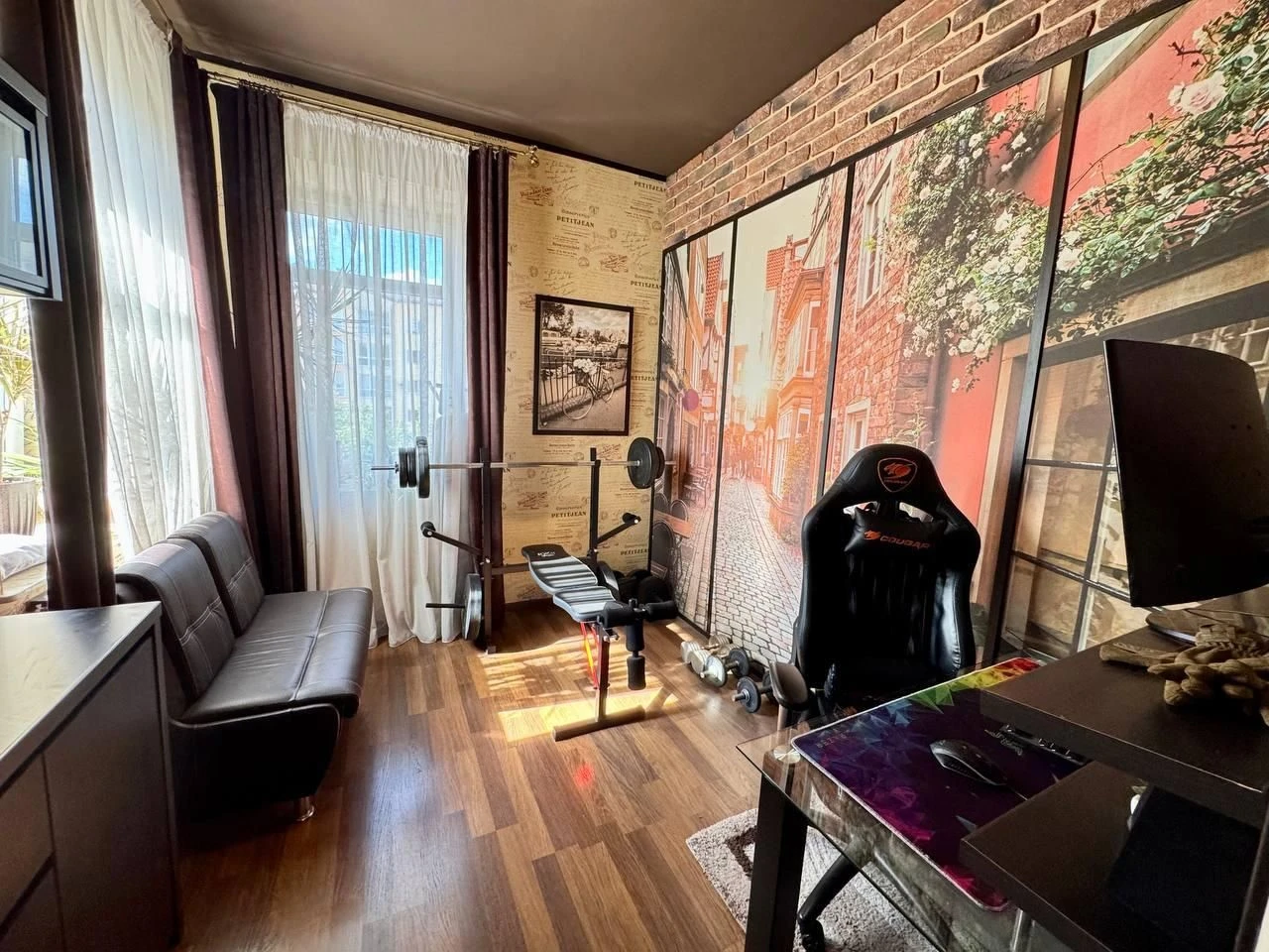 Sale of a 4-room apartment in a new building, city center, individual heating