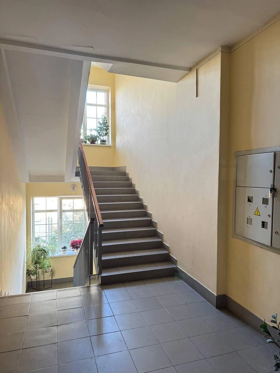 Sale of a 4-room apartment in a new building, city center, individual heating