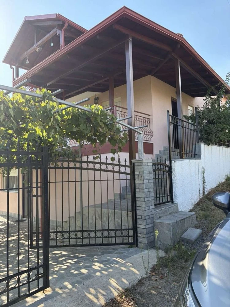 Будинок у Греції біля моря із зоною барбекю — поруч із Салон