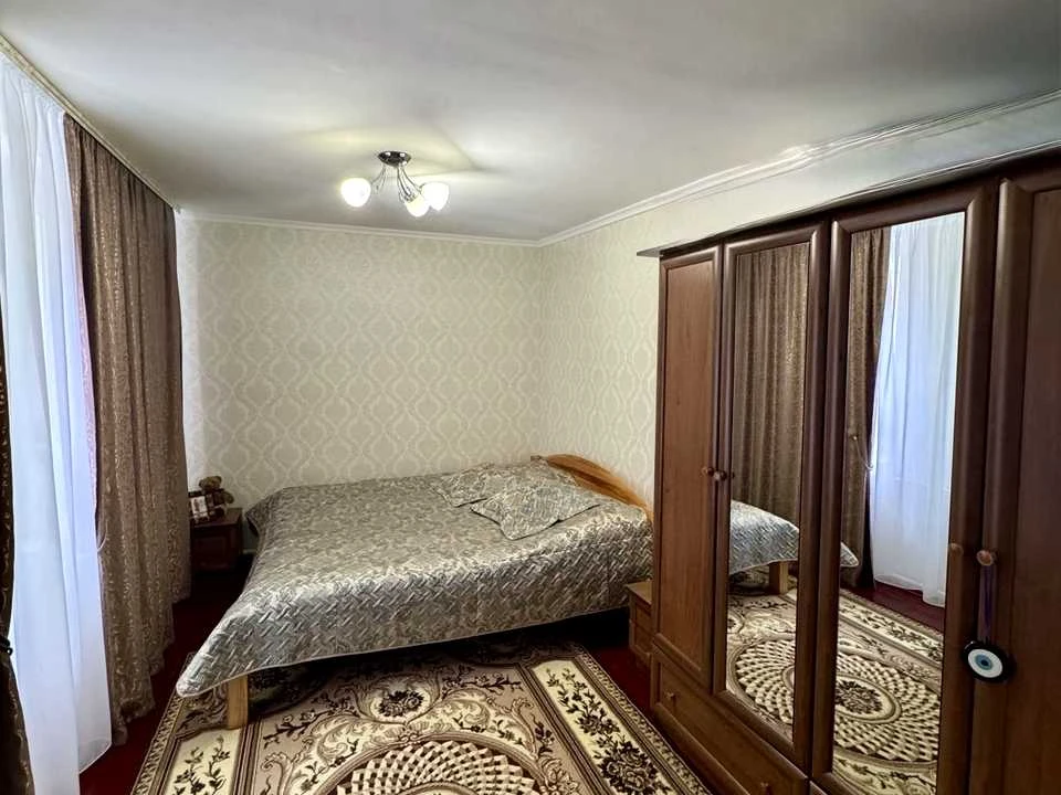 Дом. Дніпро, проспект Жоржинский