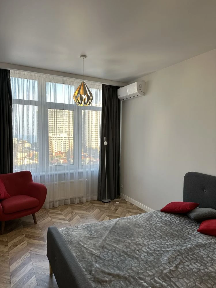 Продам 2 комнатную квартиру с видом на море 35 жемчужина , А