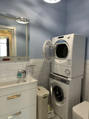Продам 2 комнатную квартиру с видом на море 35 жемчужина , А