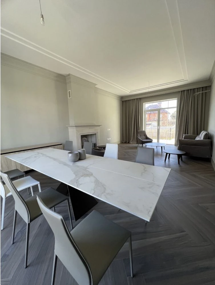A new modern renovated house in Sauvignon.