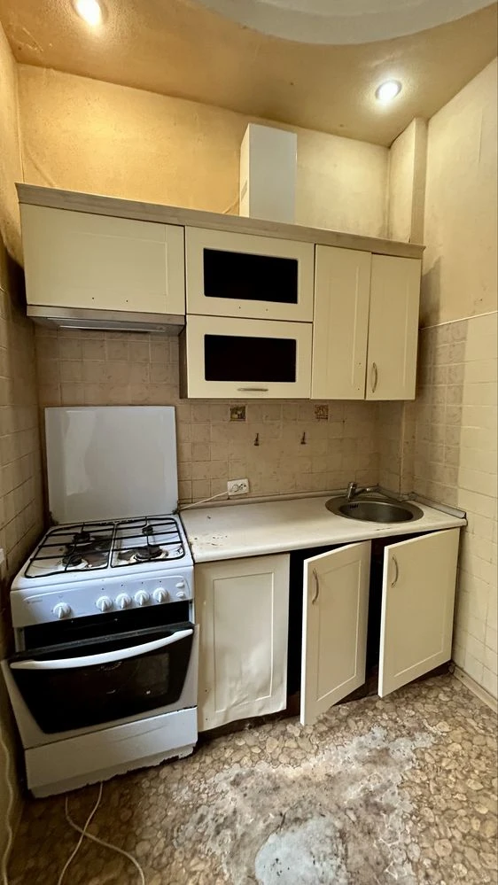 For Sale: 3-room apartment, 72 sq m, district HTZ, Kosareva Street, 27