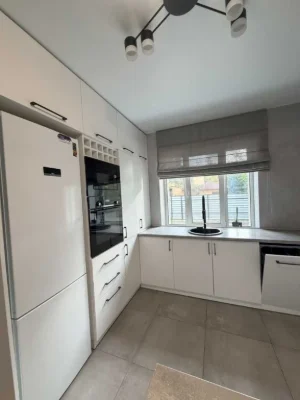House built in 2018, 125 m2, SOLAR PANELS, 10 minutes from the city