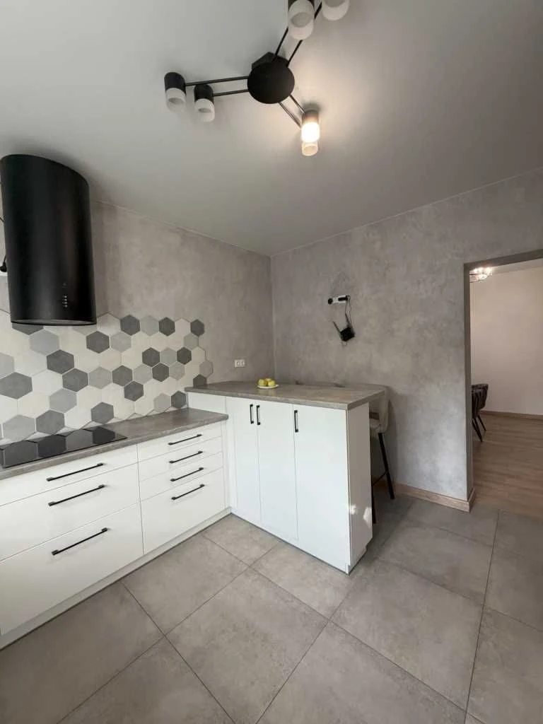 House built in 2018, 125 m2, SOLAR PANELS, 10 minutes from the city
