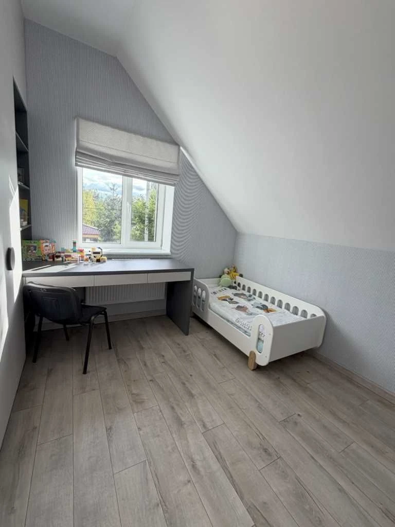 House built in 2018, 125 m2, SOLAR PANELS, 10 minutes from the city