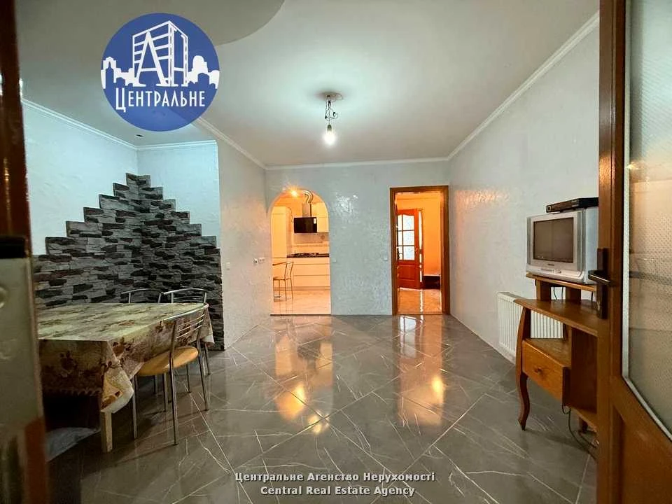 Apartment. Chernivtsi, European Union st.