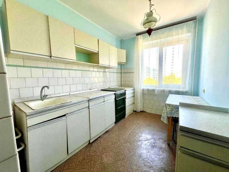 Apartment. Lviv, Sykhyska st.