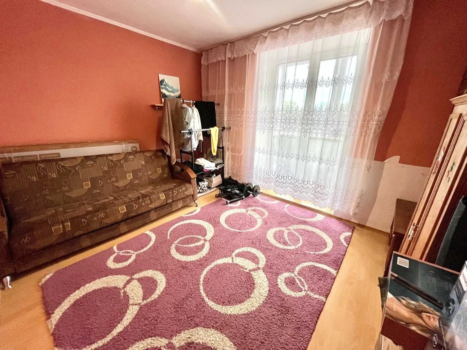 ₴ Продаж 3 кімнатної на Покровському