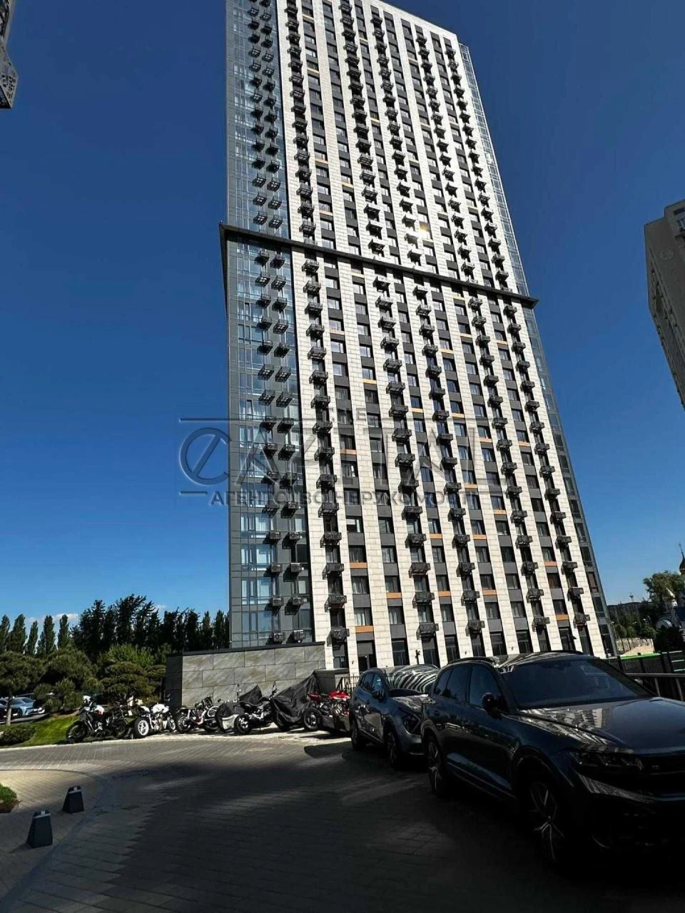 Sale of Apartment in Metroplis Residential Complex