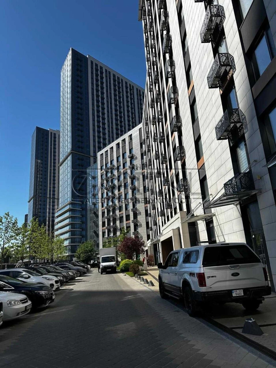 Sale of Apartment in Metroplis Residential Complex