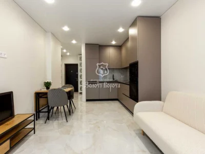 Apartment. Kyiv, Rodyny Krystieriv St.
