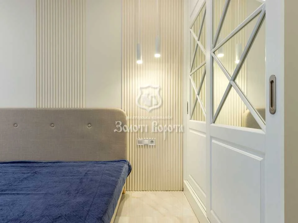 Apartment. Kyiv, Rodyny Krystieriv St.