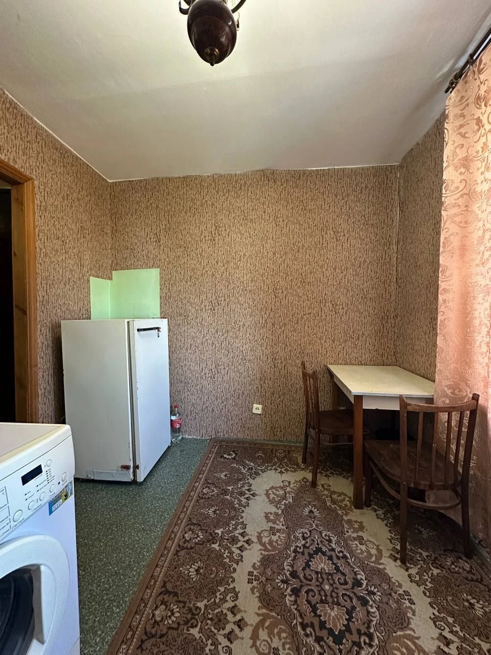 Продається 1-кімнатна квартира на вулиці Богдана Хмельницького, Титова