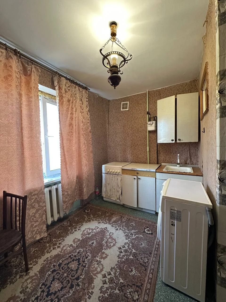 Продається 1-кімнатна квартира на вулиці Богдана Хмельницького, Титова