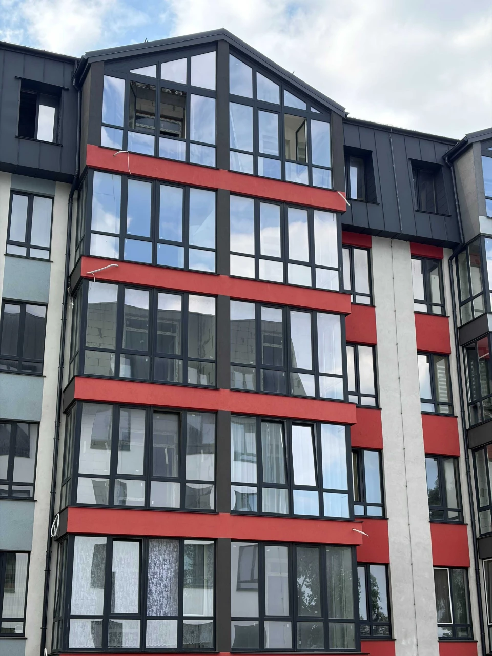 Продам квартиру в клубному будинку. Ремонт.